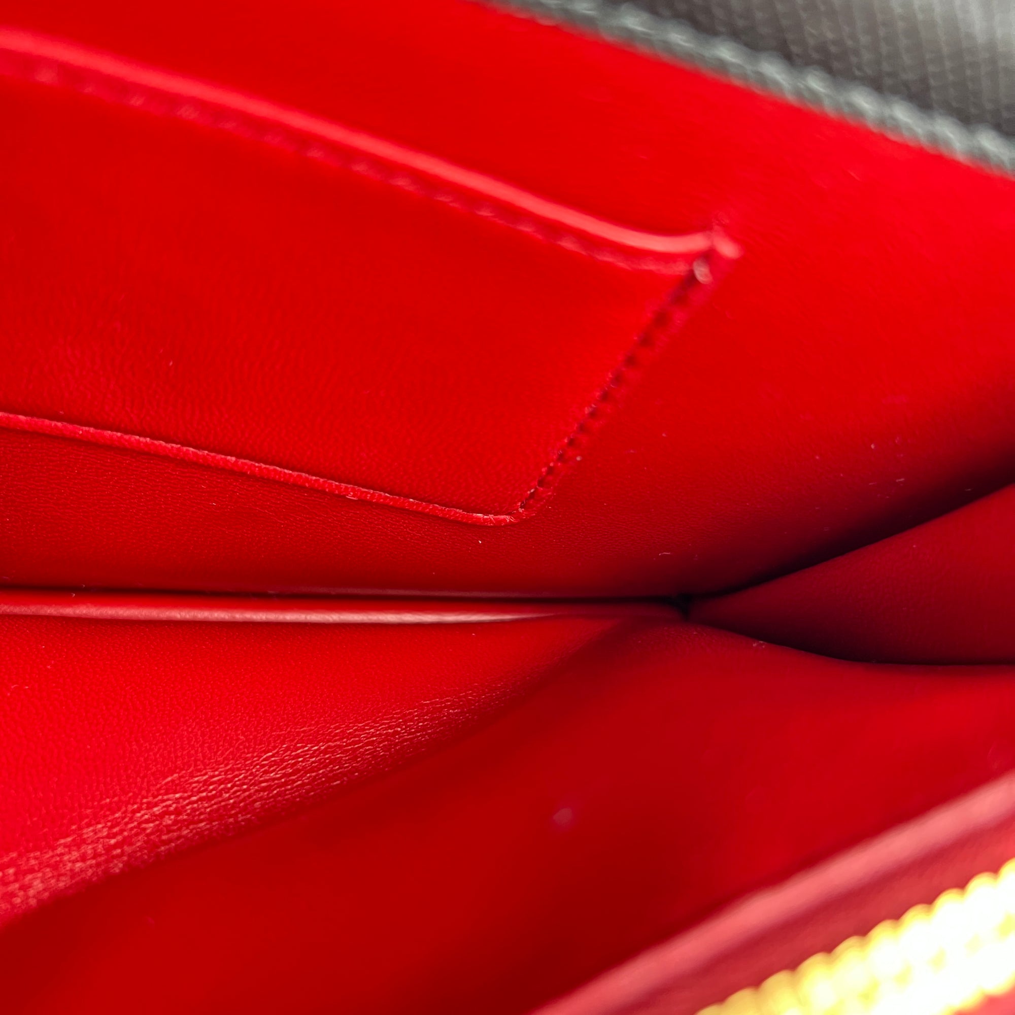 Logo Wallet On Chain Black in Saffiano Leather, Gold hardware