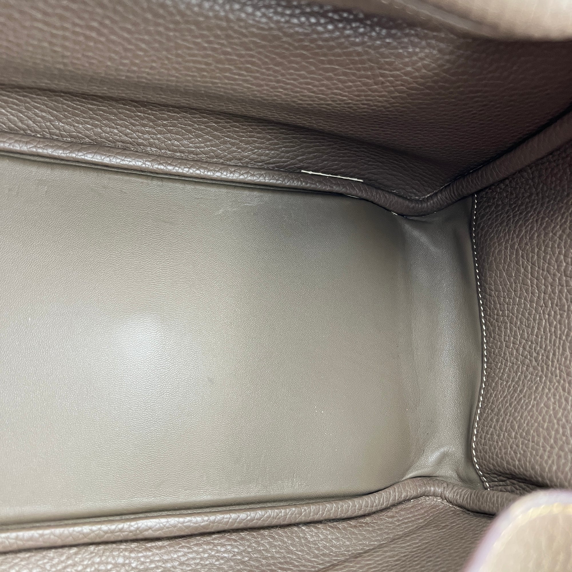 Lindy Etoupe in Clemence, Gold hardware