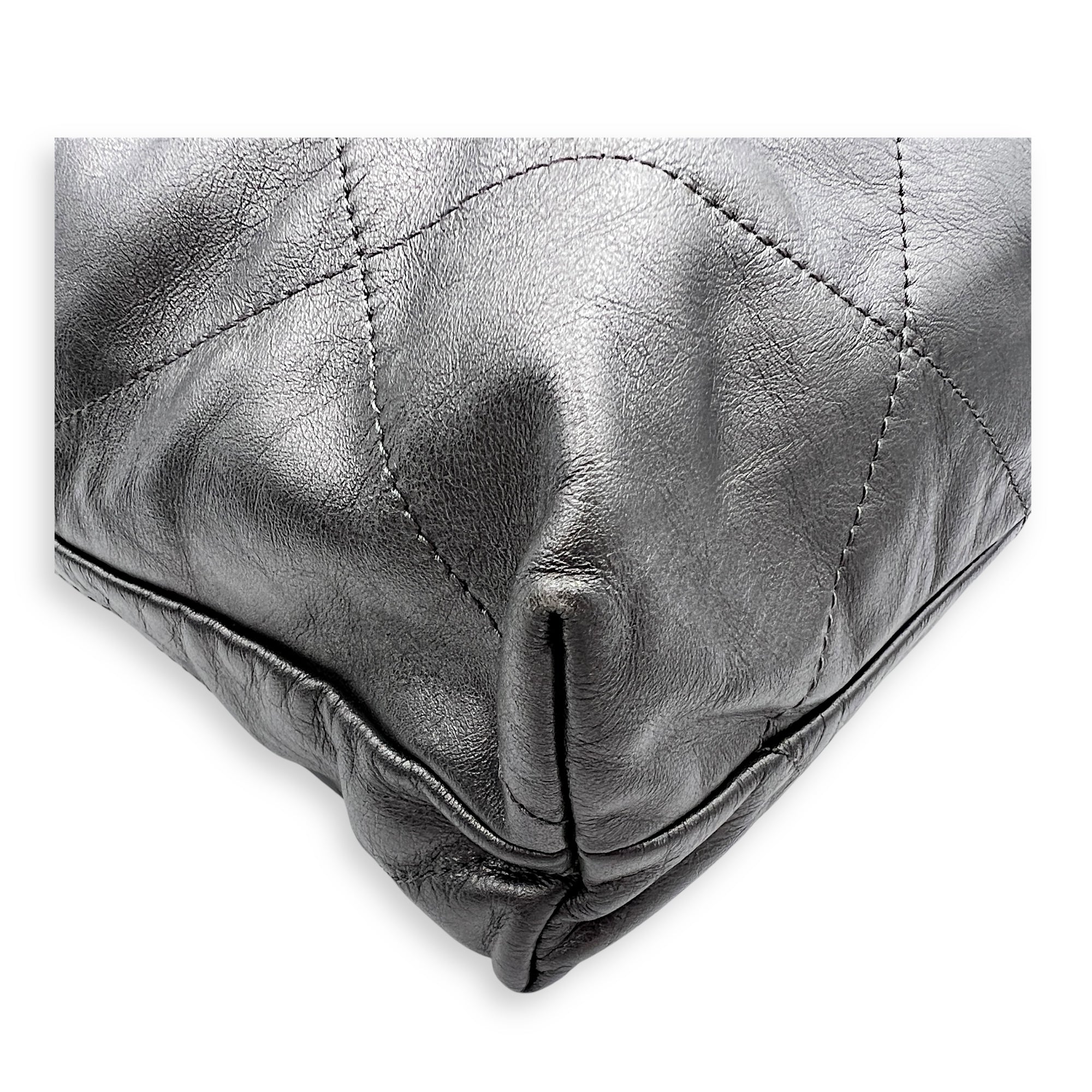 22 Tote Hobo Bag Medium Grey in Calfskin, Brushed Palladium hardware