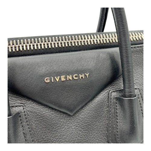 Antigona Top Handle Bag Black in Calfskin, Silver hardware
