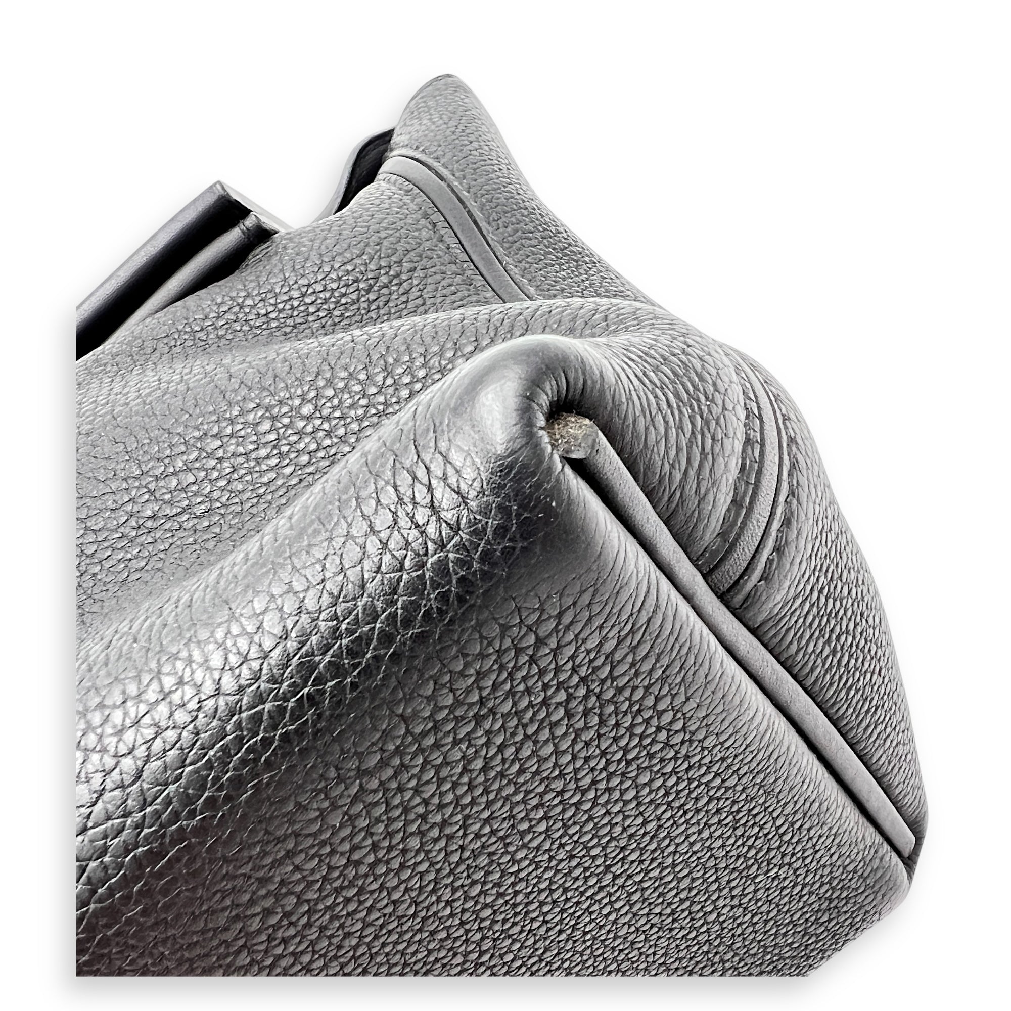 24/24 Black in Clemence, Gold hardware