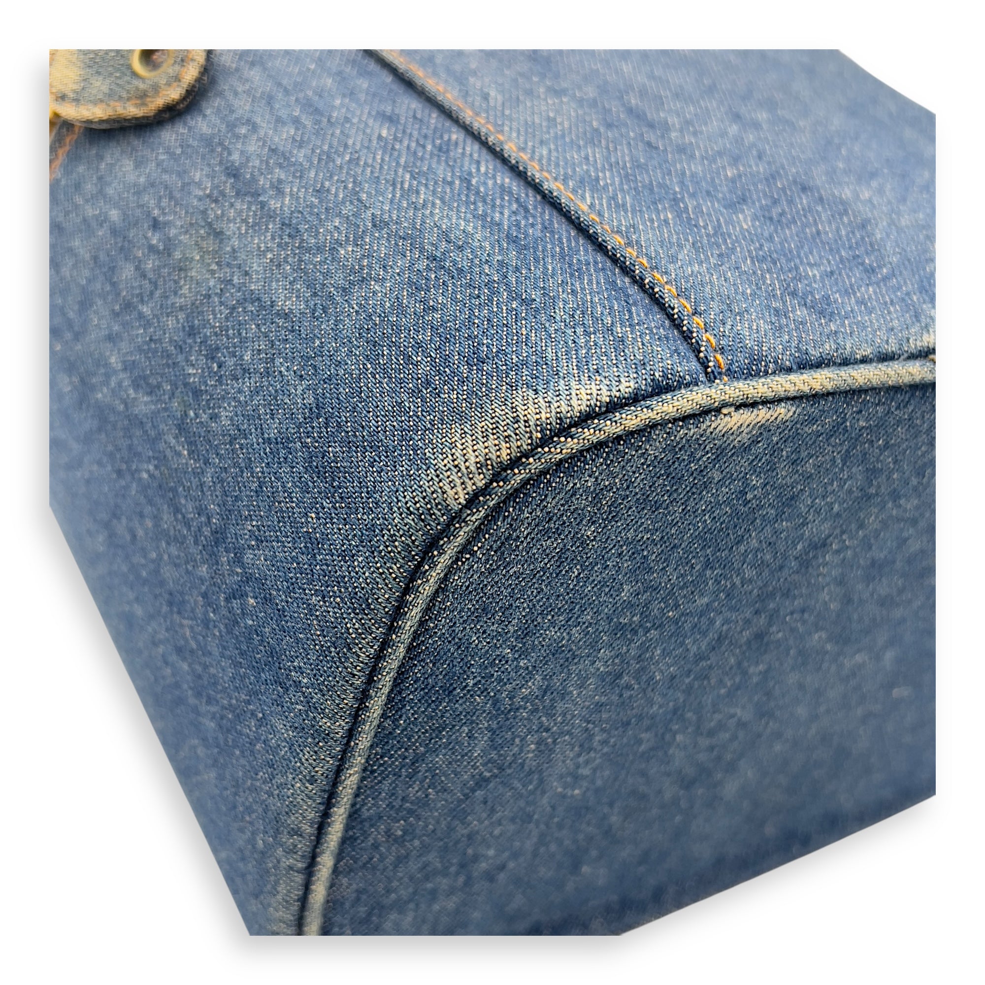 CC Vintage Vanity Bag Blue in Denim, Gold hardware