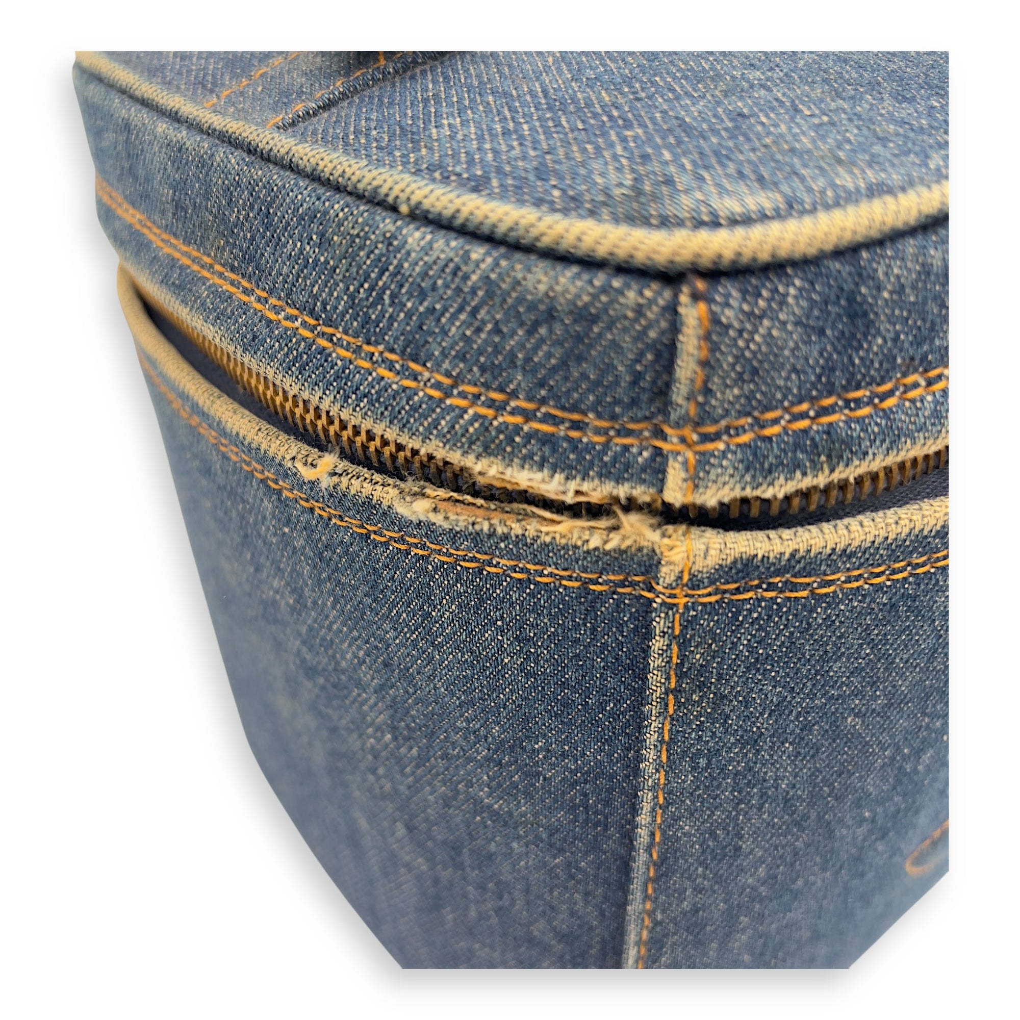 CC Vintage Vanity Bag Blue in Denim, Gold hardware