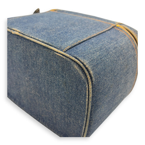 CC Vintage Vanity Bag Blue in Denim, Gold hardware