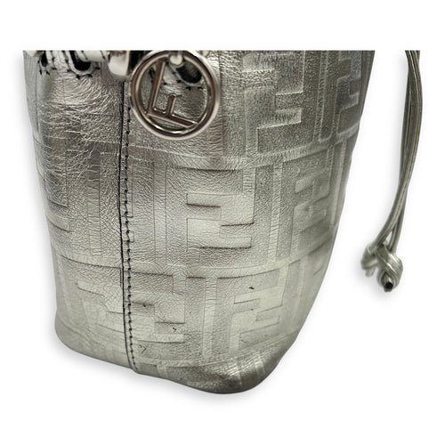 Mon Tresor Bucket Bag Silver in Calfskin, Silver hardware
