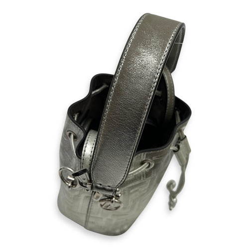 Mon Tresor Bucket Bag Silver in Calfskin, Silver hardware