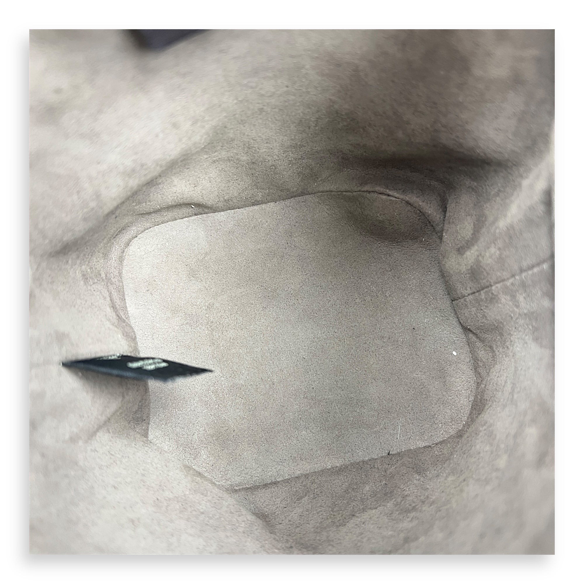 Mon Tresor Bucket Bag Silver in Calfskin, Silver hardware