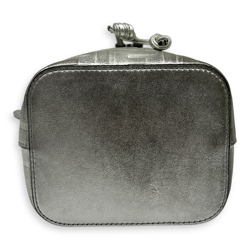 Mon Tresor Bucket Bag Silver in Calfskin, Silver hardware
