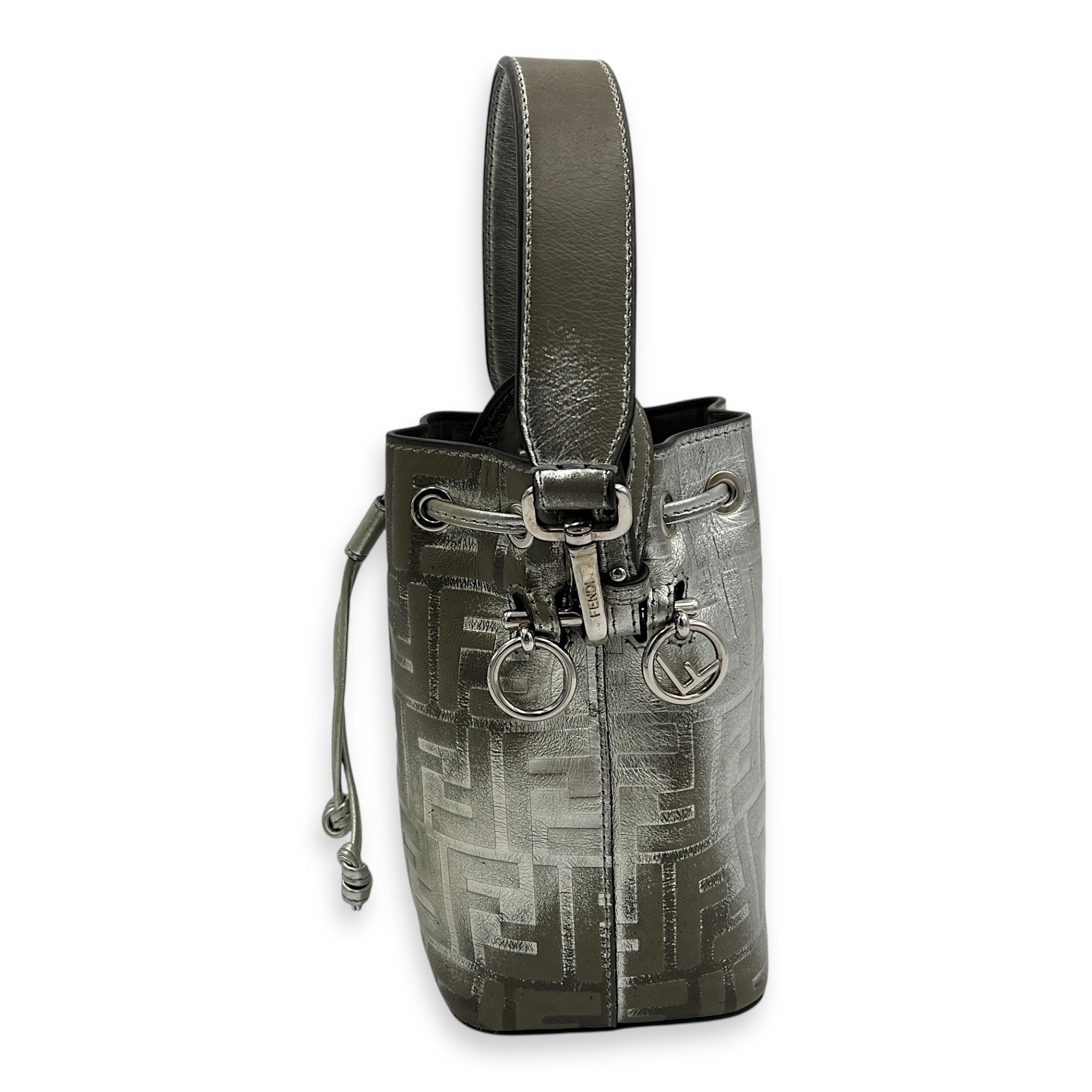 Mon Tresor Bucket Bag Silver in Calfskin, Silver hardware