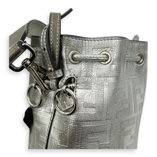 Mon Tresor Bucket Bag Silver in Calfskin, Silver hardware