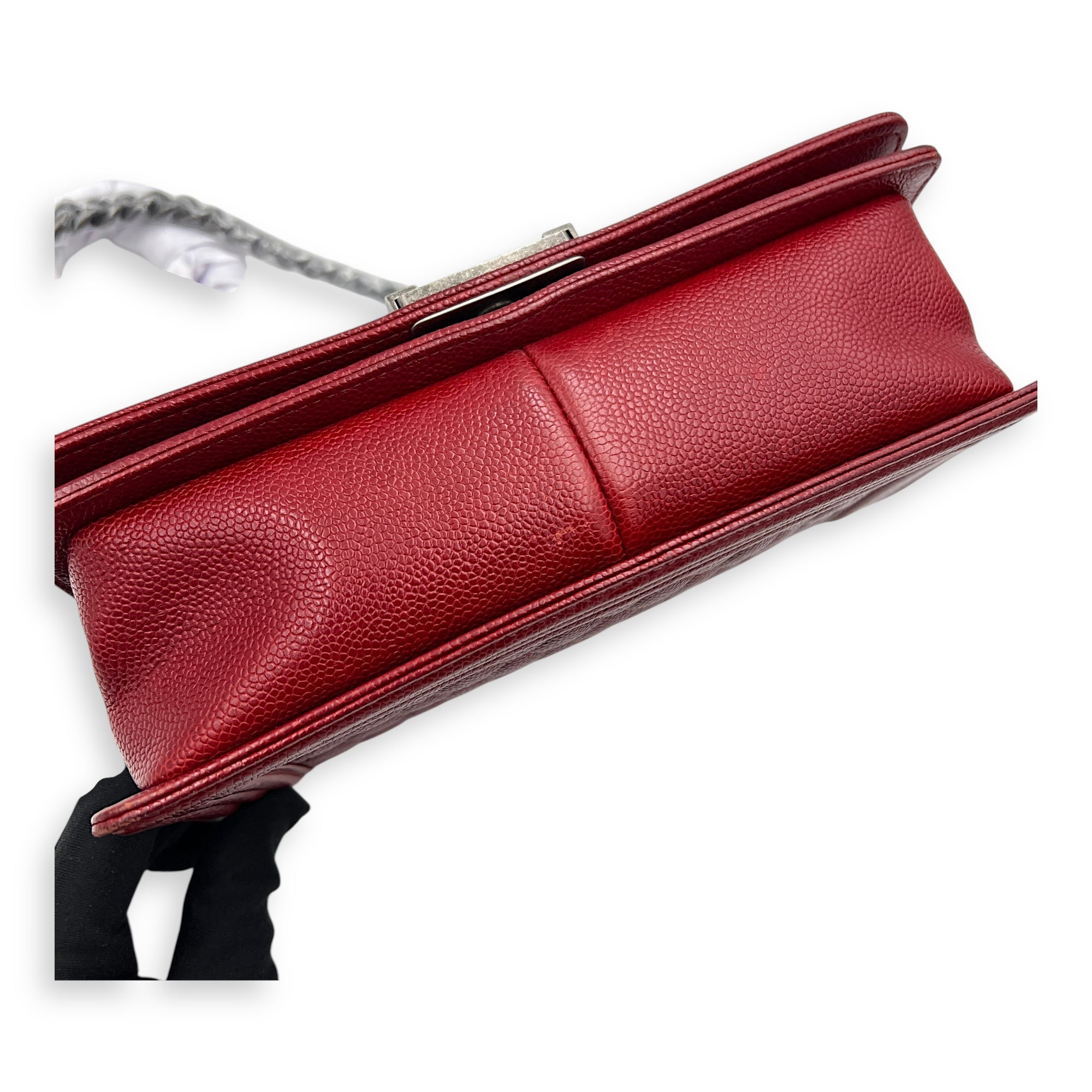 Boy Shoulder Bag Medium Red in Caviar Leather, Ruthenium hardware