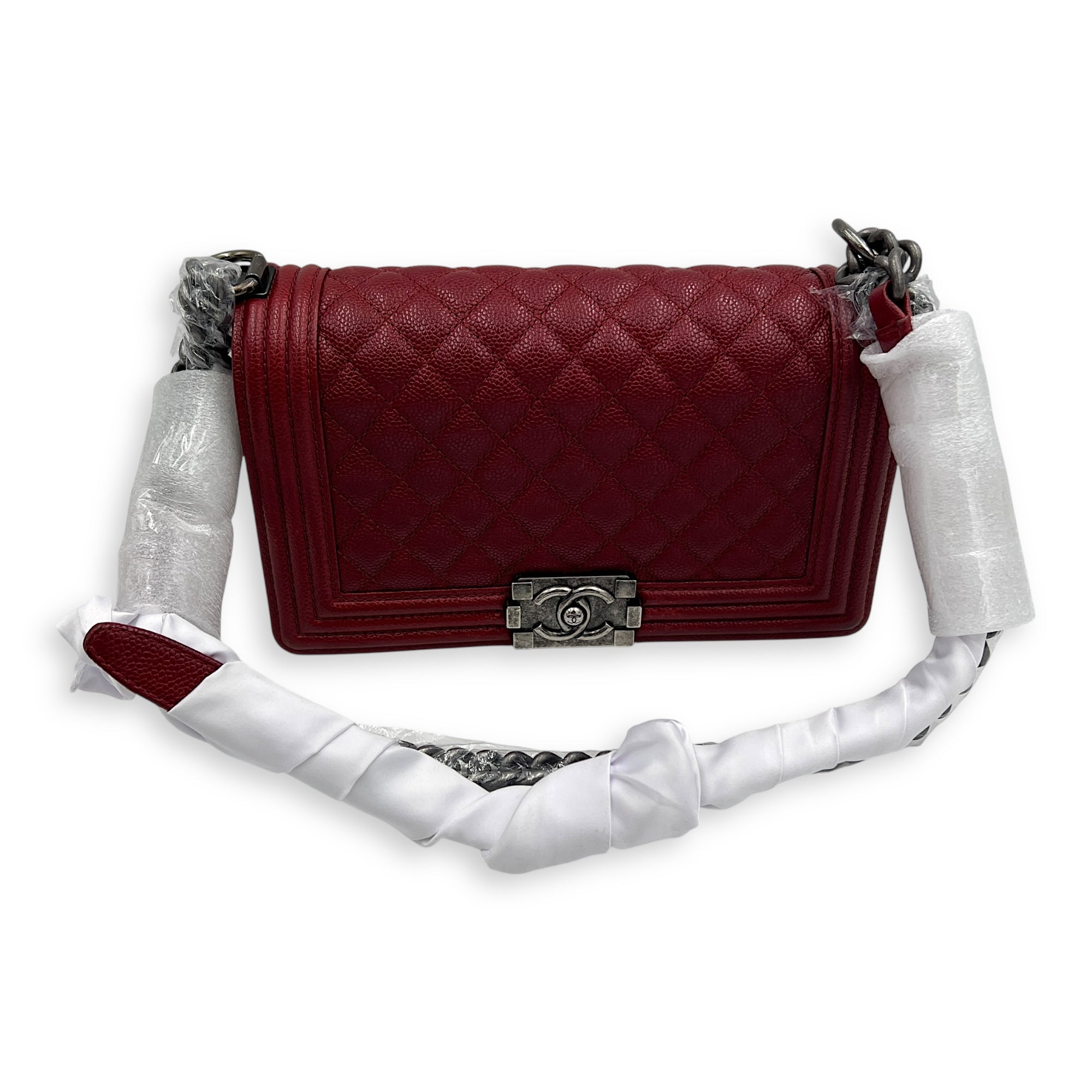 Boy Shoulder Bag Medium Red in Caviar Leather, Ruthenium hardware