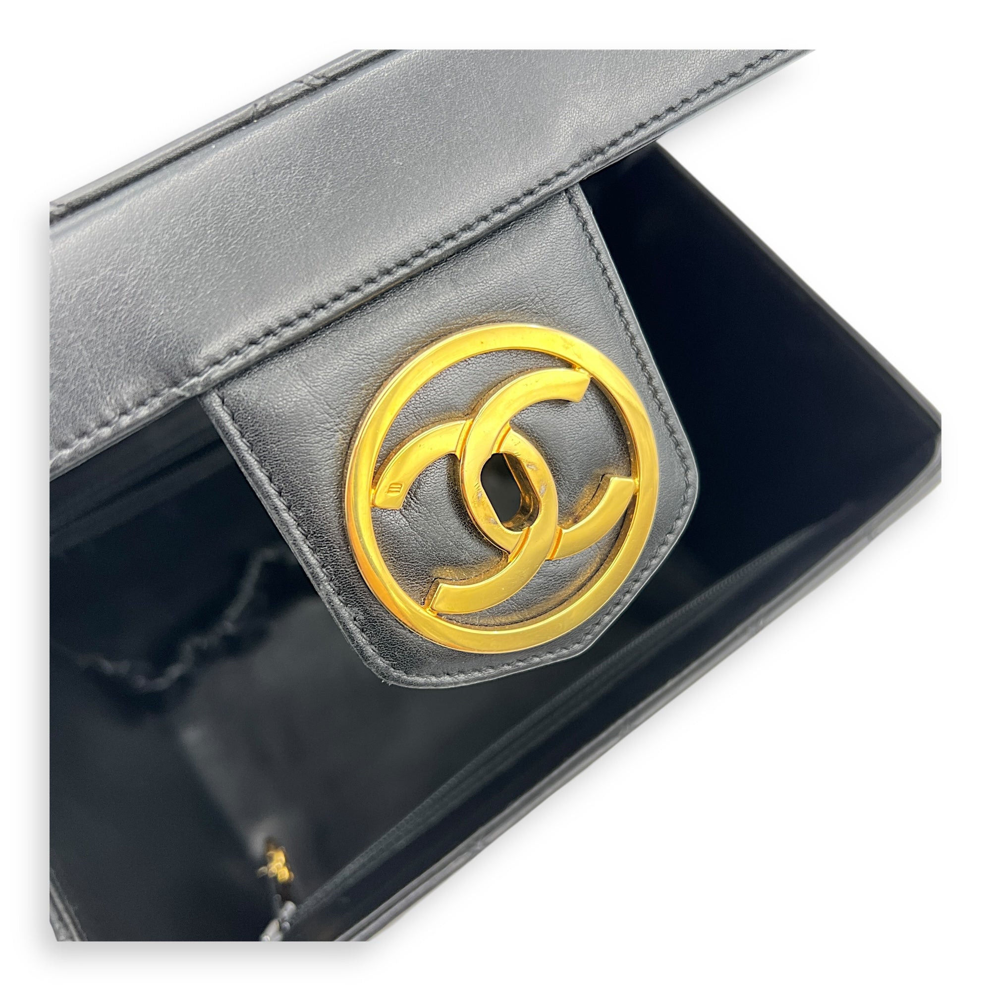 Vintage CC Vanity Bag Black in Calfskin, Gold hardware