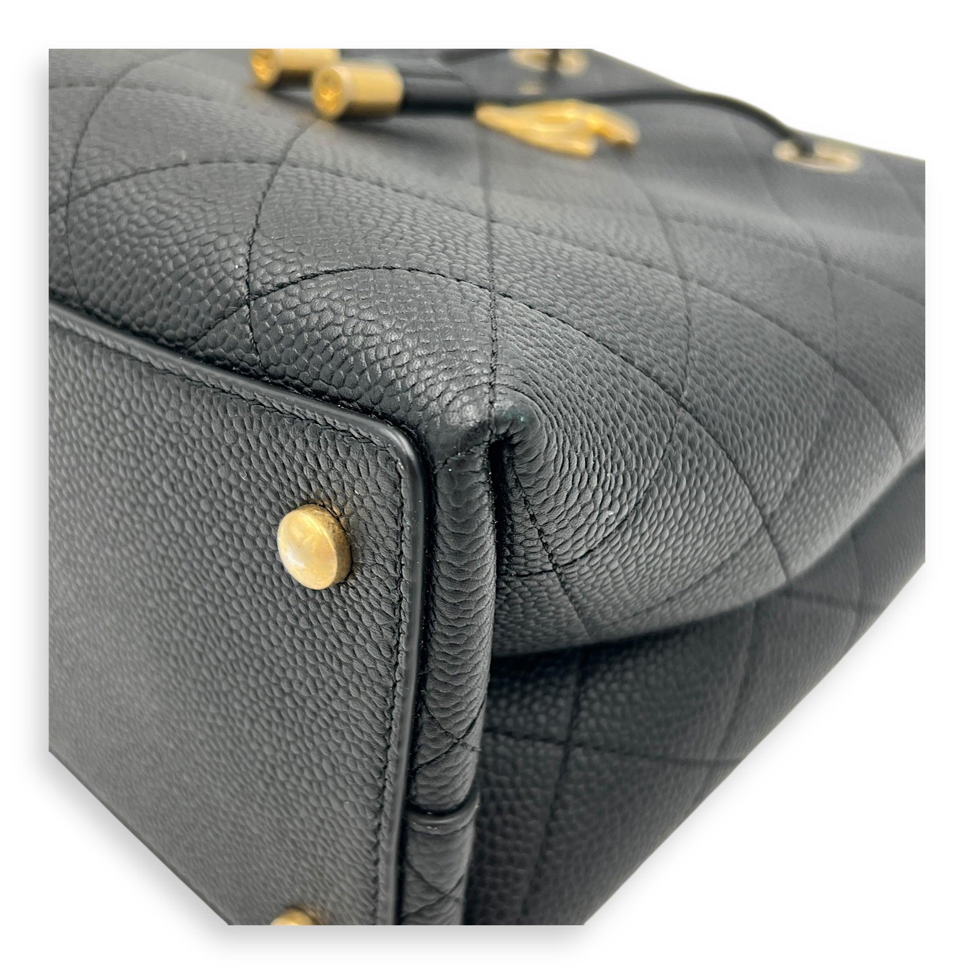 CC Bucket Bag Black in Caviar Leather, Gold hardware