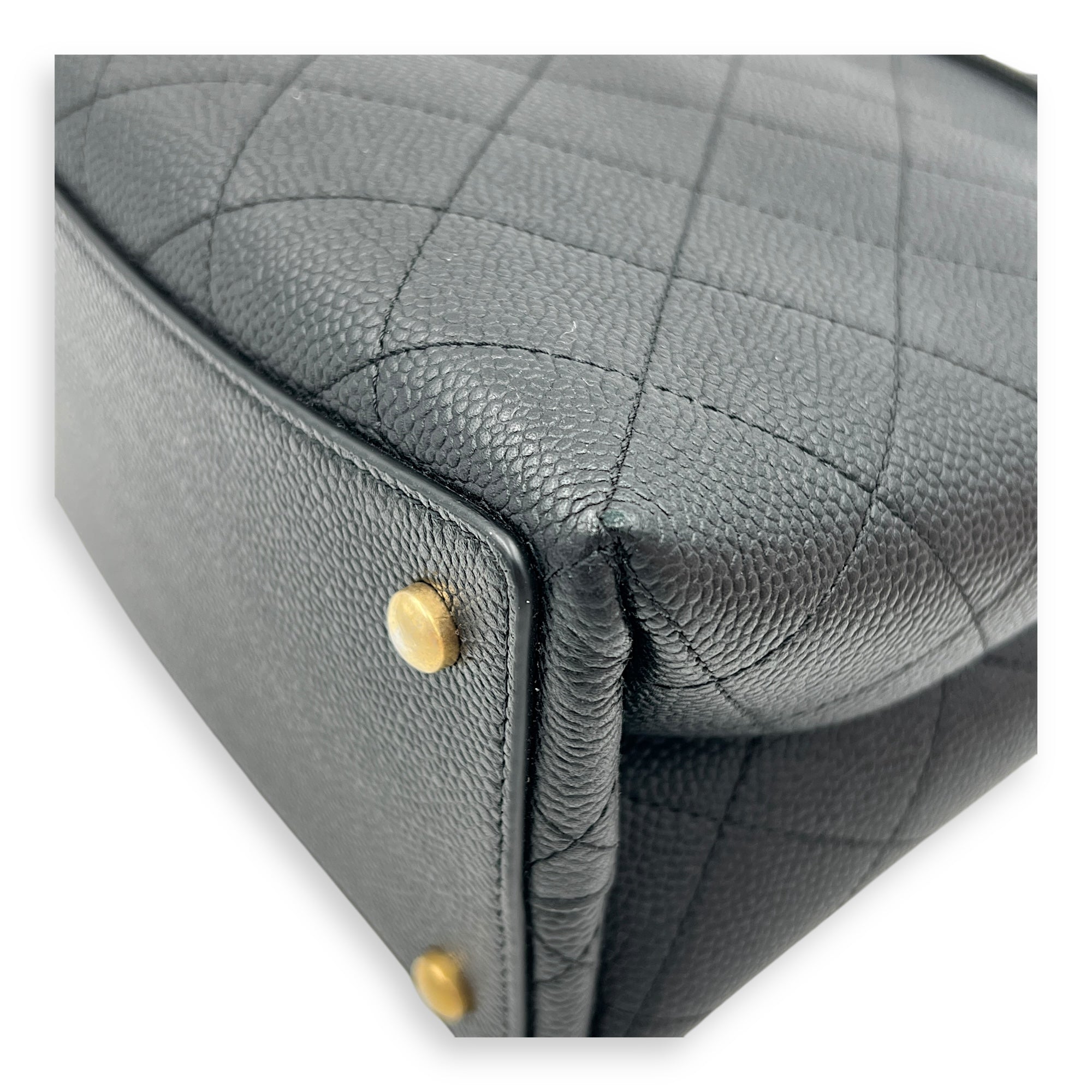 CC Bucket Bag Black in Caviar Leather, Gold hardware