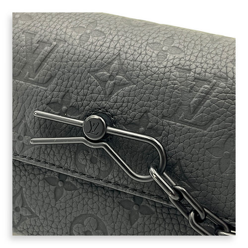 Steamer Shoulder Bag Black in Empreinte Leather, Black hardware