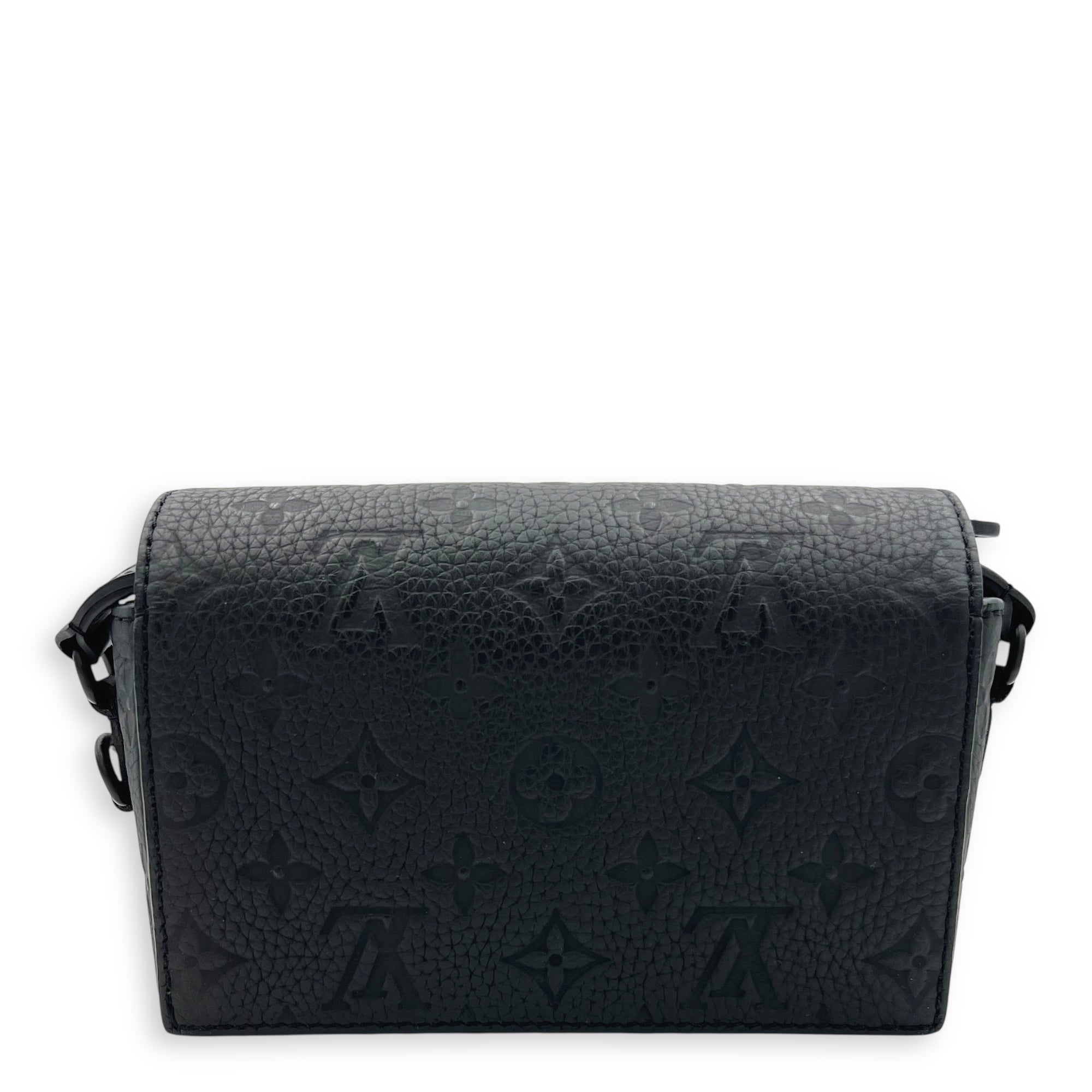 Steamer Shoulder Bag Black in Empreinte Leather, Black hardware
