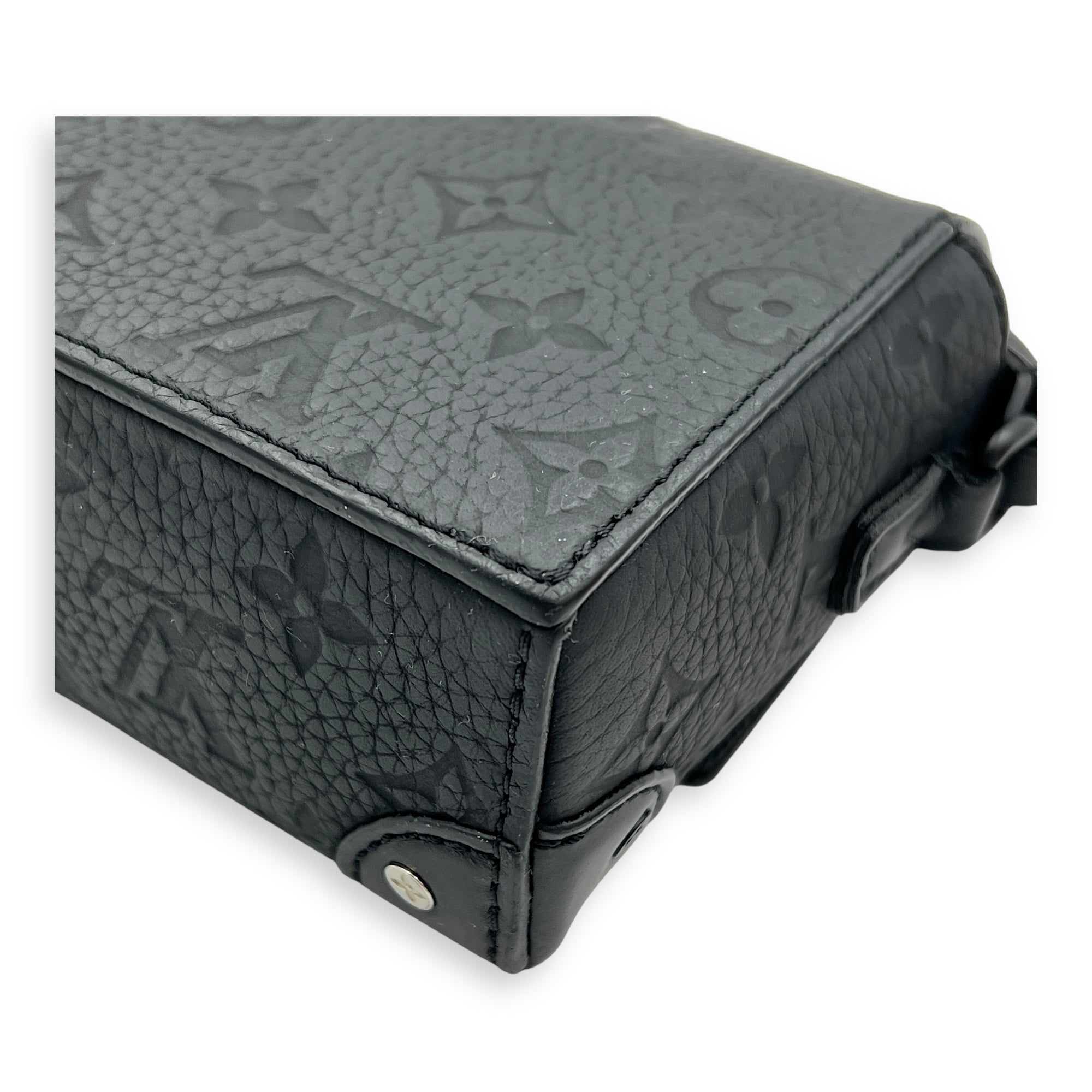 Steamer Shoulder Bag Black in Empreinte Leather, Black hardware