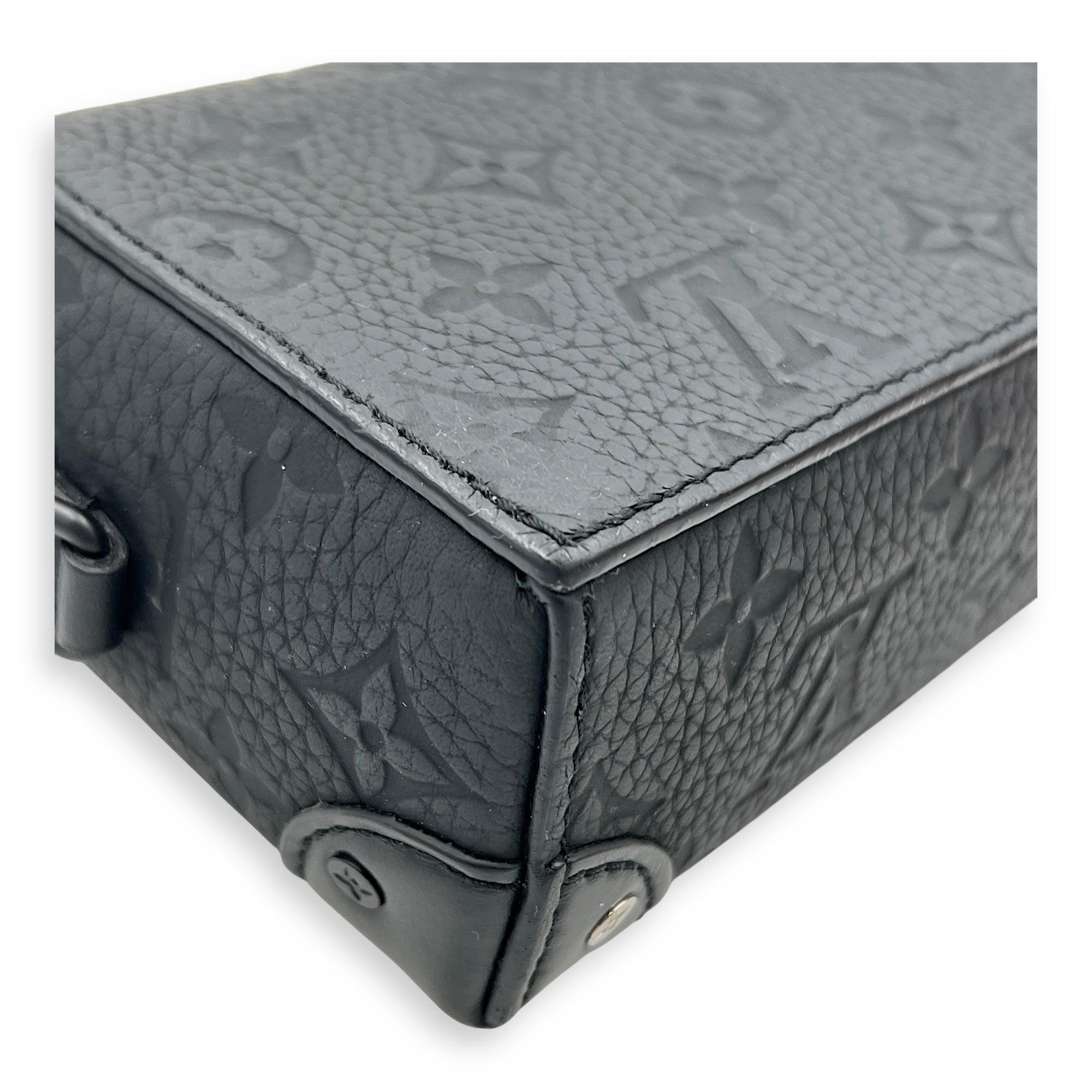 Steamer Shoulder Bag Black in Empreinte Leather, Black hardware