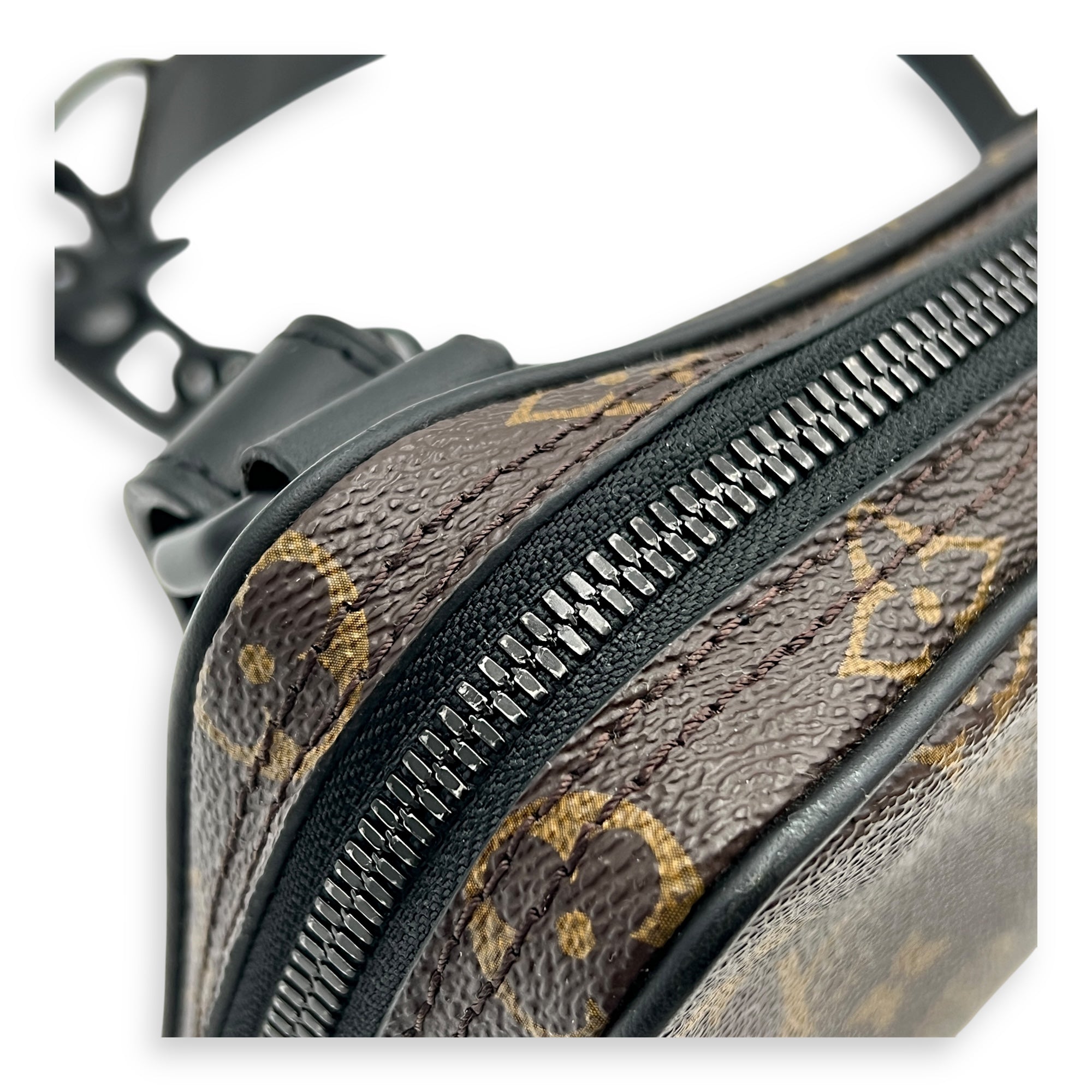 Solar Utility Brown Shoulder Bag in Monogram Coated Canvas, Black hardware