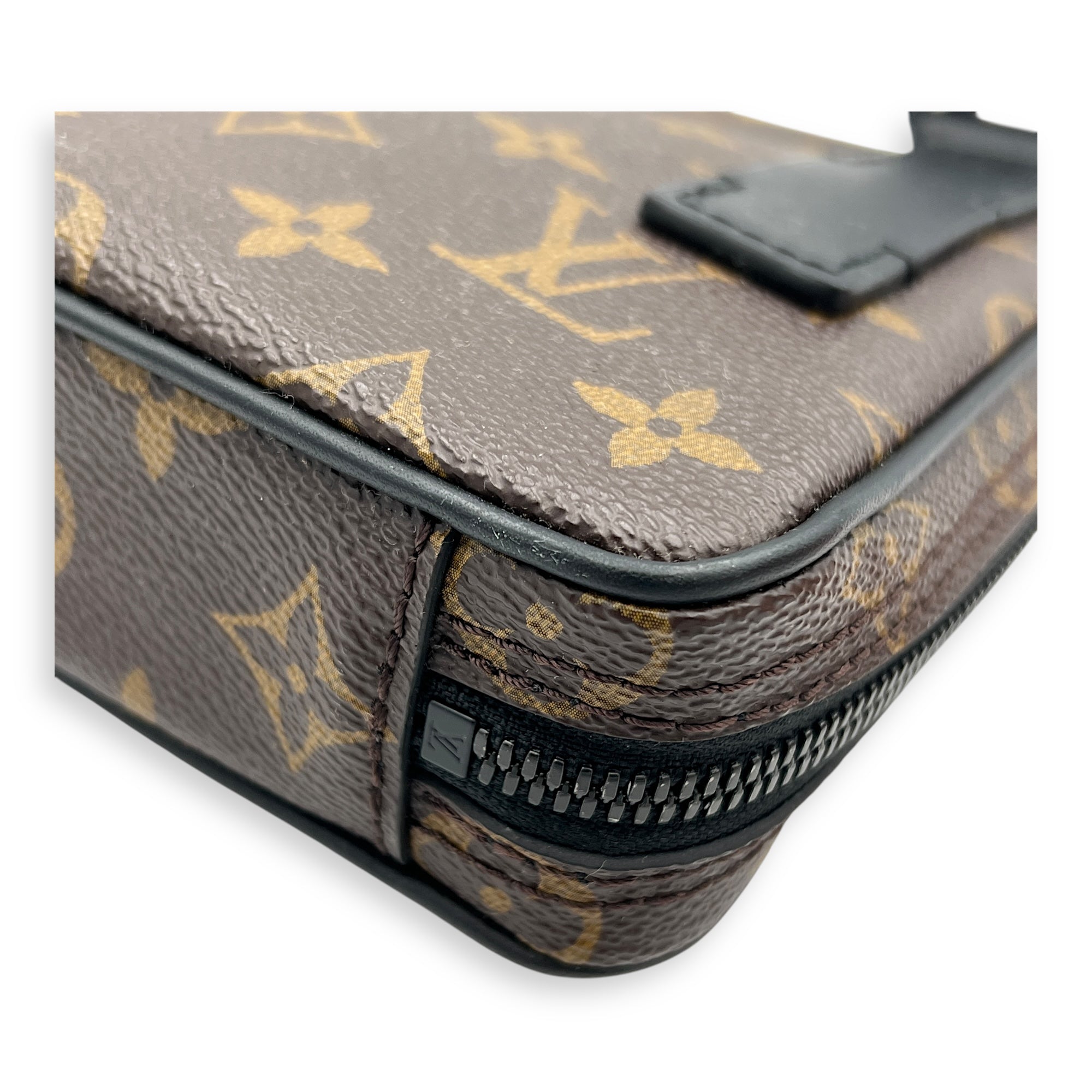 Solar Utility Brown Shoulder Bag in Monogram Coated Canvas, Black hardware