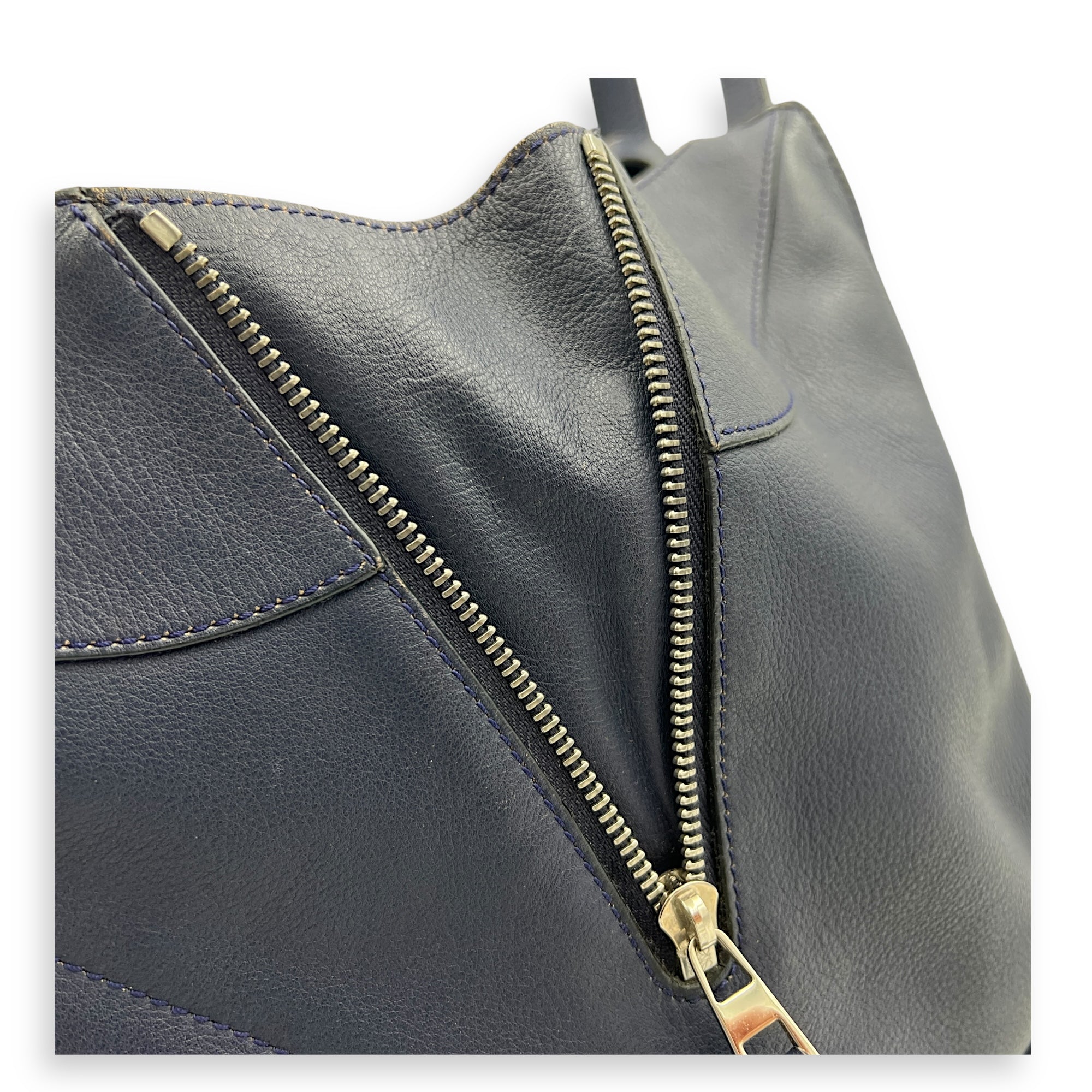 Hammock Small Blue Crossbody Bag in Calfskin, Silver hardware