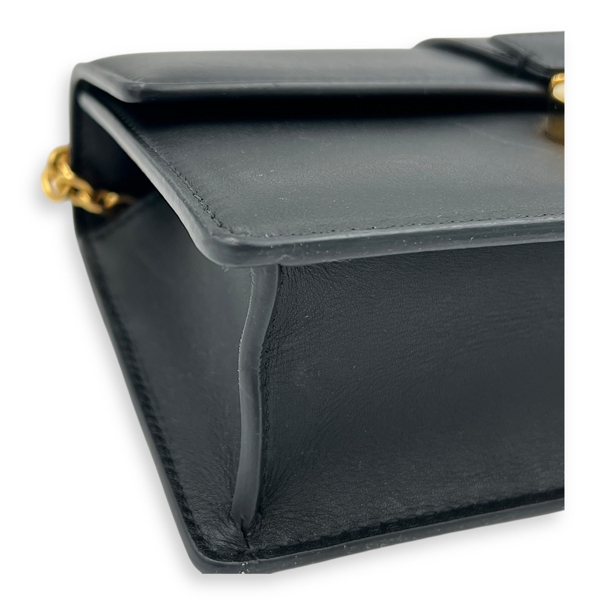 30 Montaigne East-west Black Shoulder Bag in Calfskin, Gold hardware