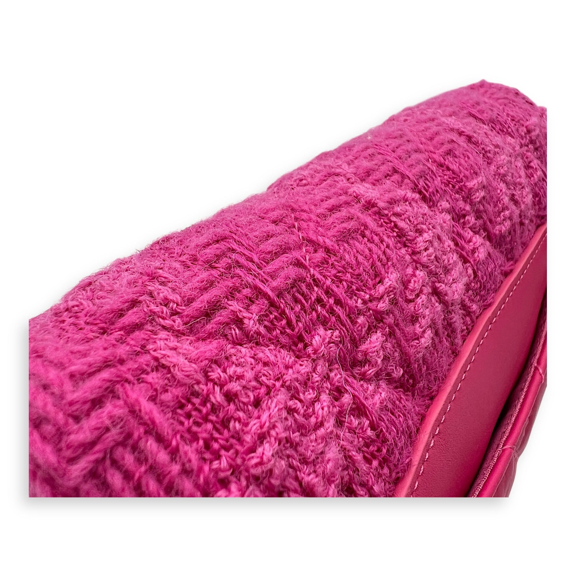 C19 Belt Bag Pink in Tweed, Mixed hardware