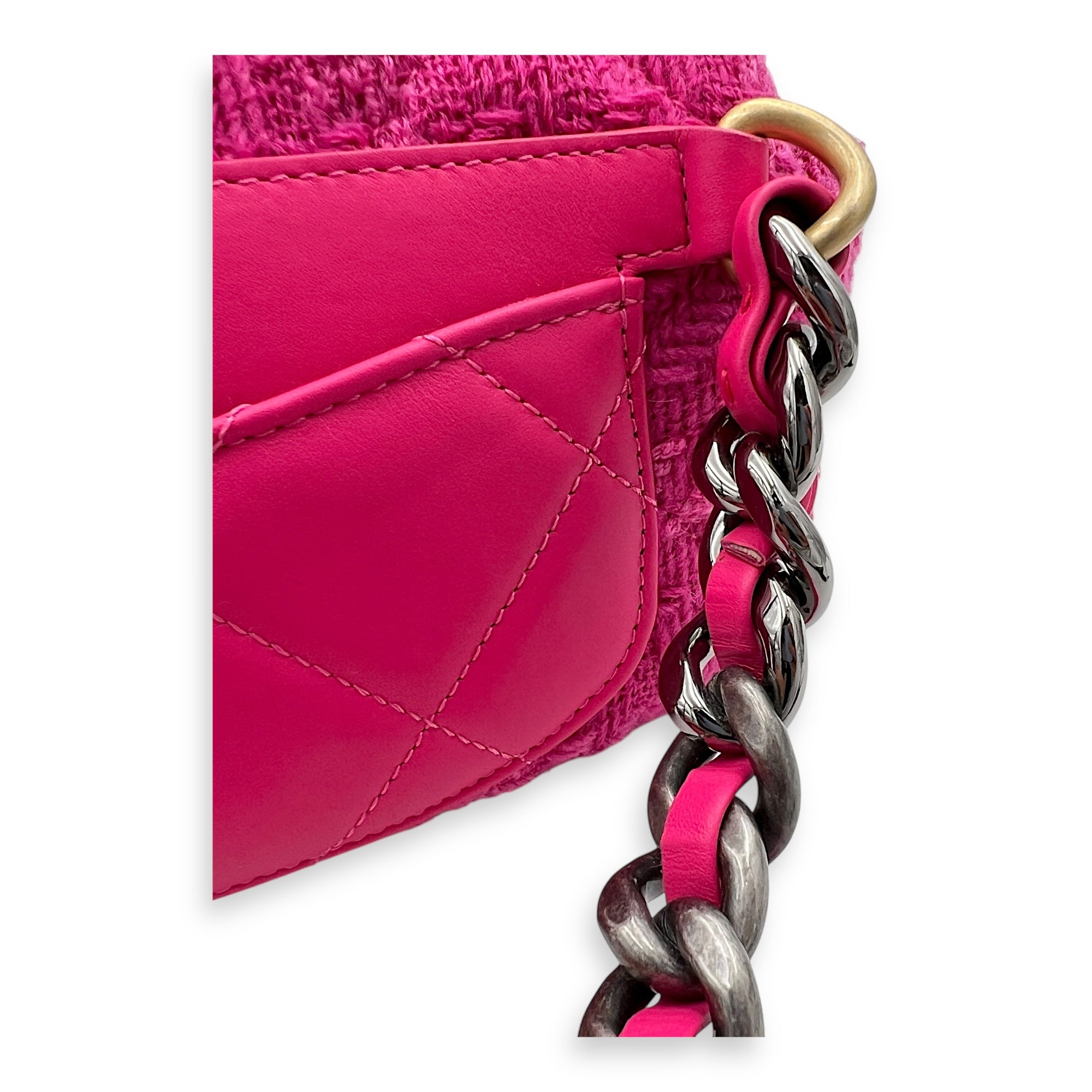 C19 Belt Bag Pink in Tweed, Mixed hardware