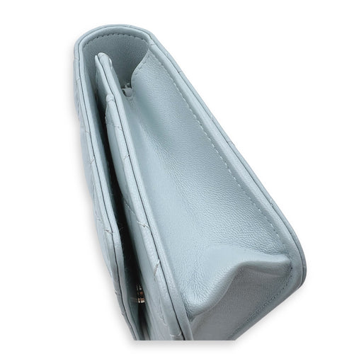 CC Wallet On Chain Blue in Lambskin, Gold hardware