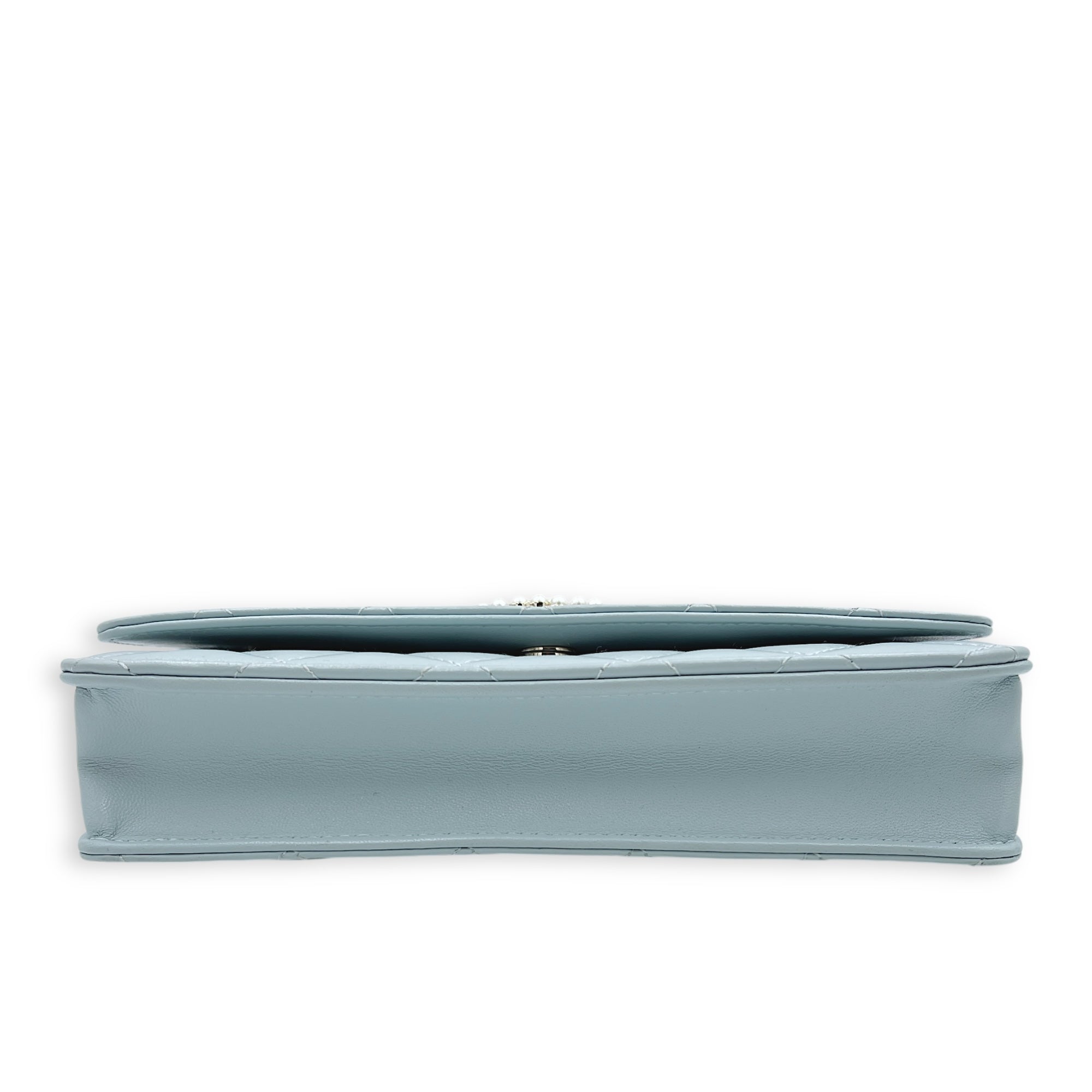 CC Wallet On Chain Blue in Lambskin, Gold hardware