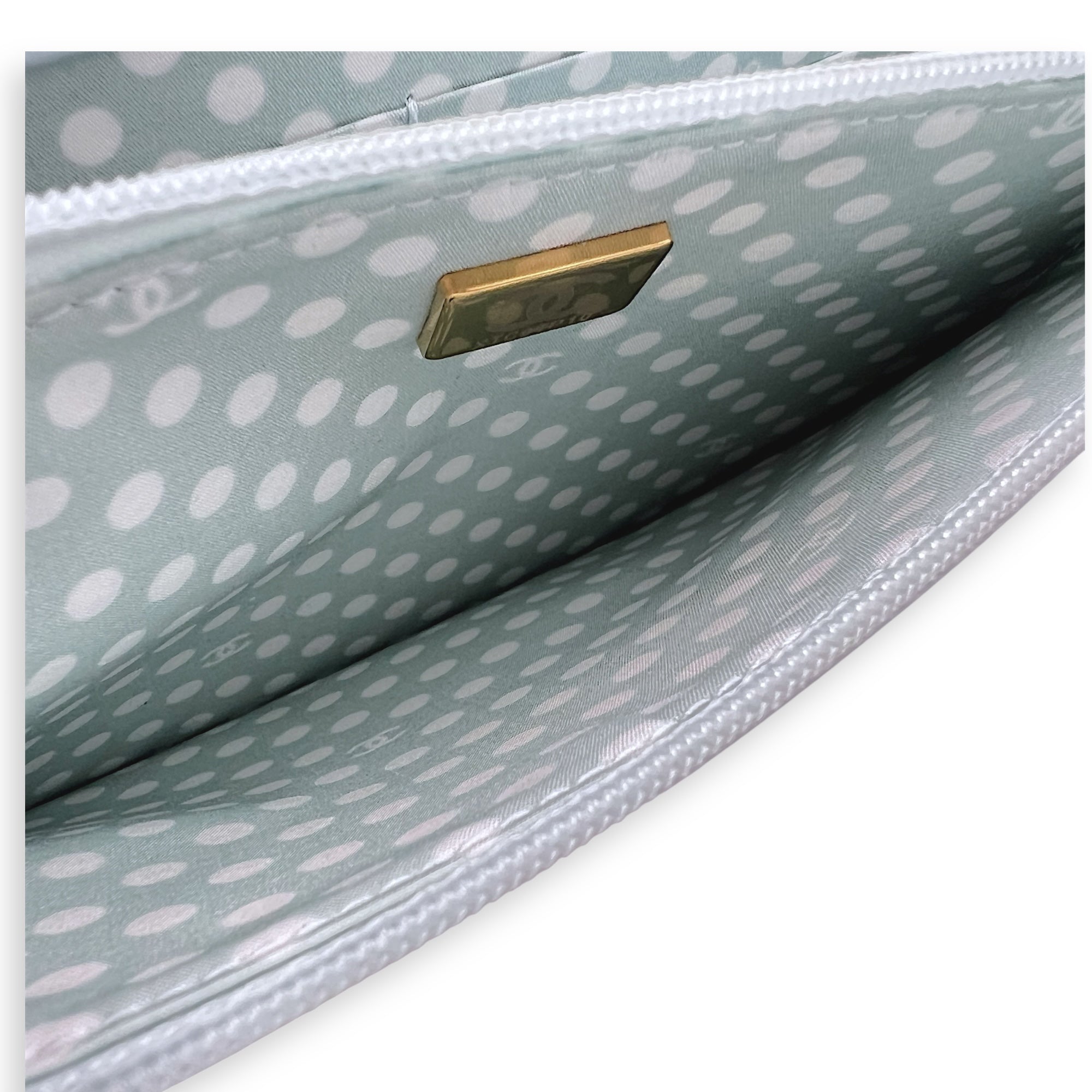 CC Wallet On Chain Blue in Lambskin, Gold hardware