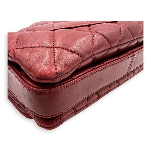 Accordion  Shoulder Bag Red in Lambskin, Gunmetal hardware
