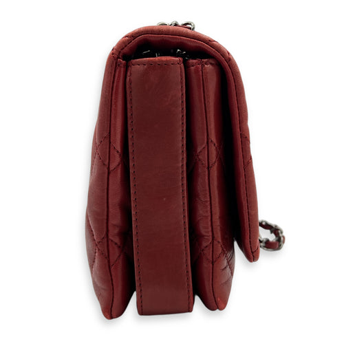 Accordion  Shoulder Bag Red in Lambskin, Gunmetal hardware
