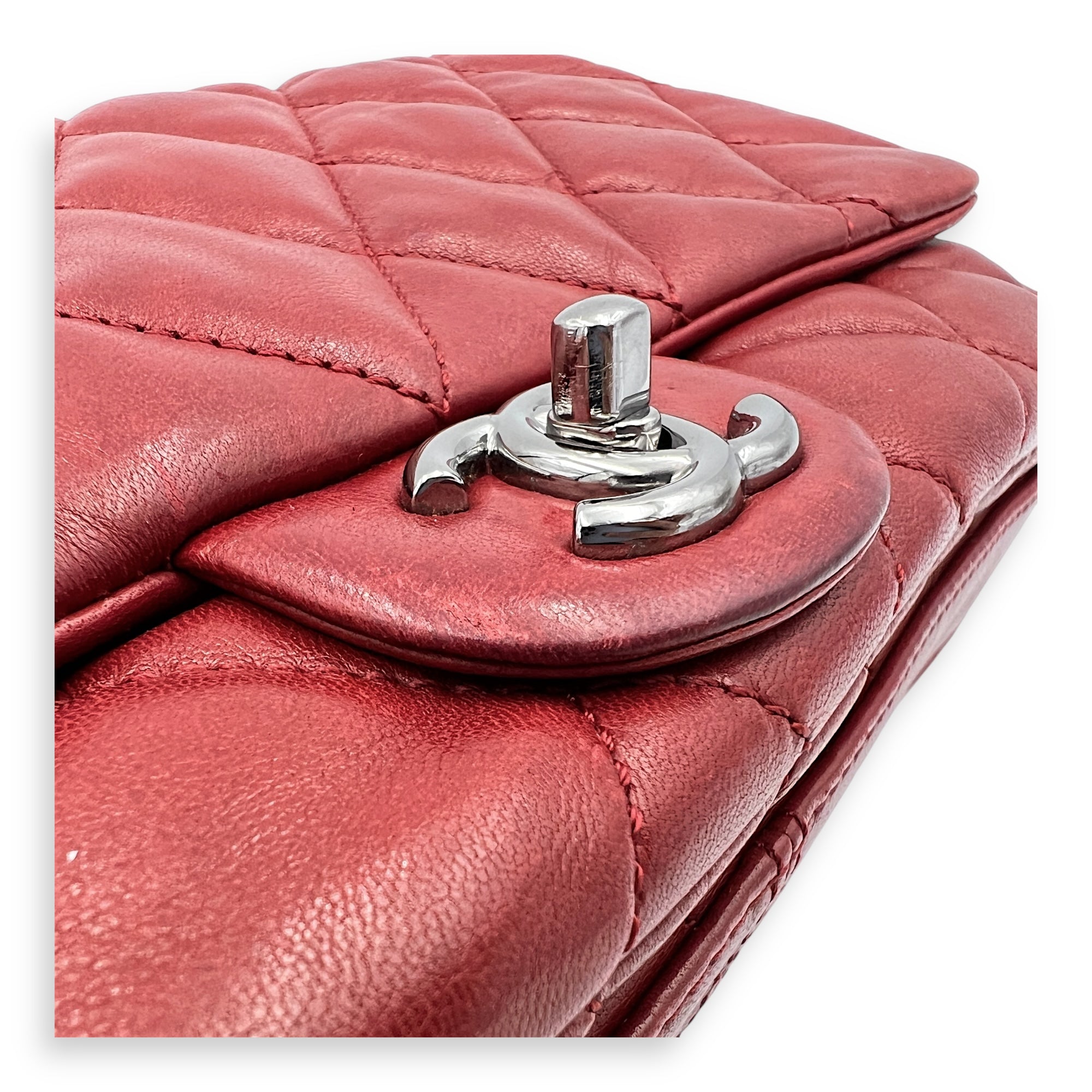 Accordion  Shoulder Bag Red in Lambskin, Gunmetal hardware