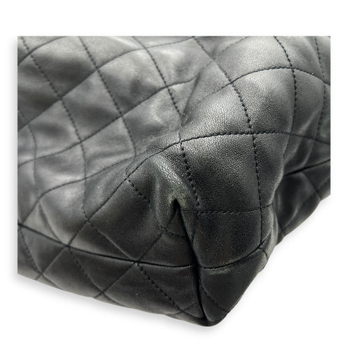 ICare Shoulder Bag Black in Lambskin, Gold hardware