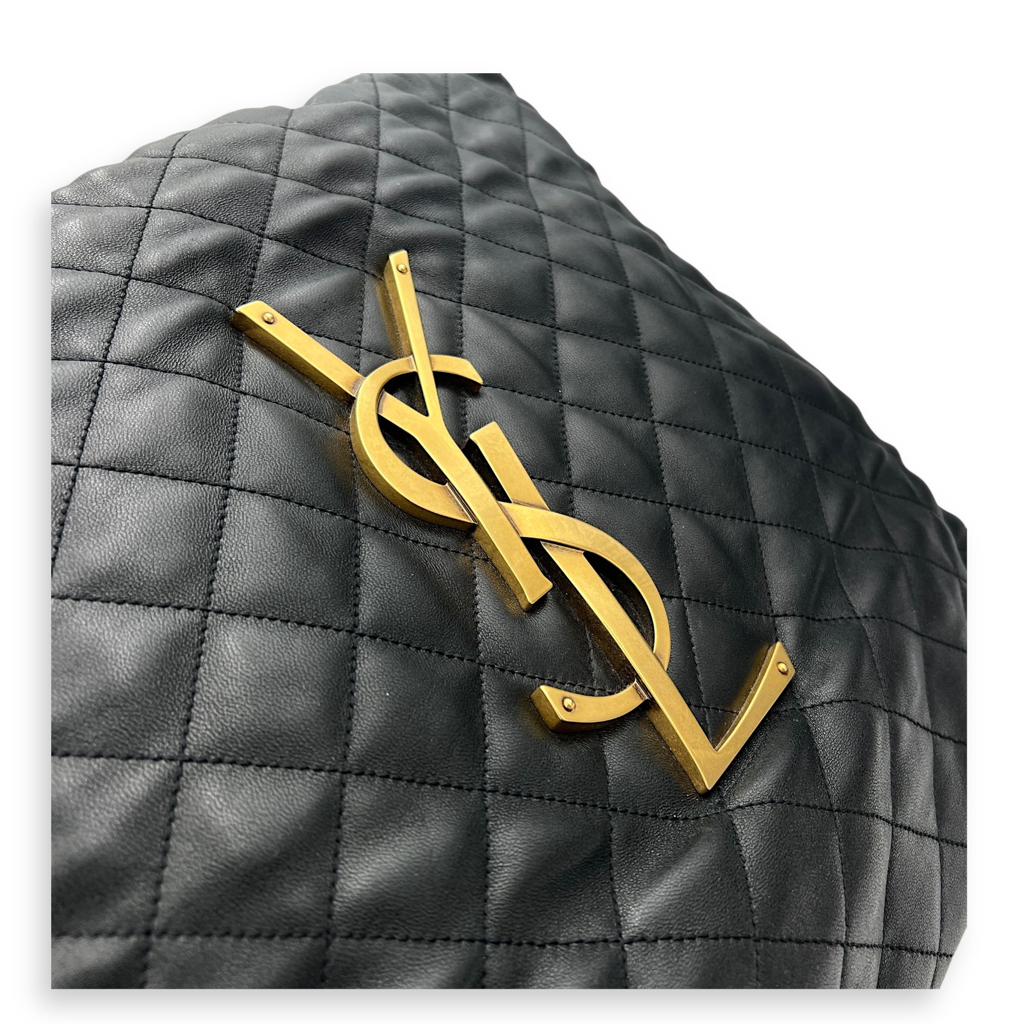ICare Shoulder Bag Black in Lambskin, Gold hardware