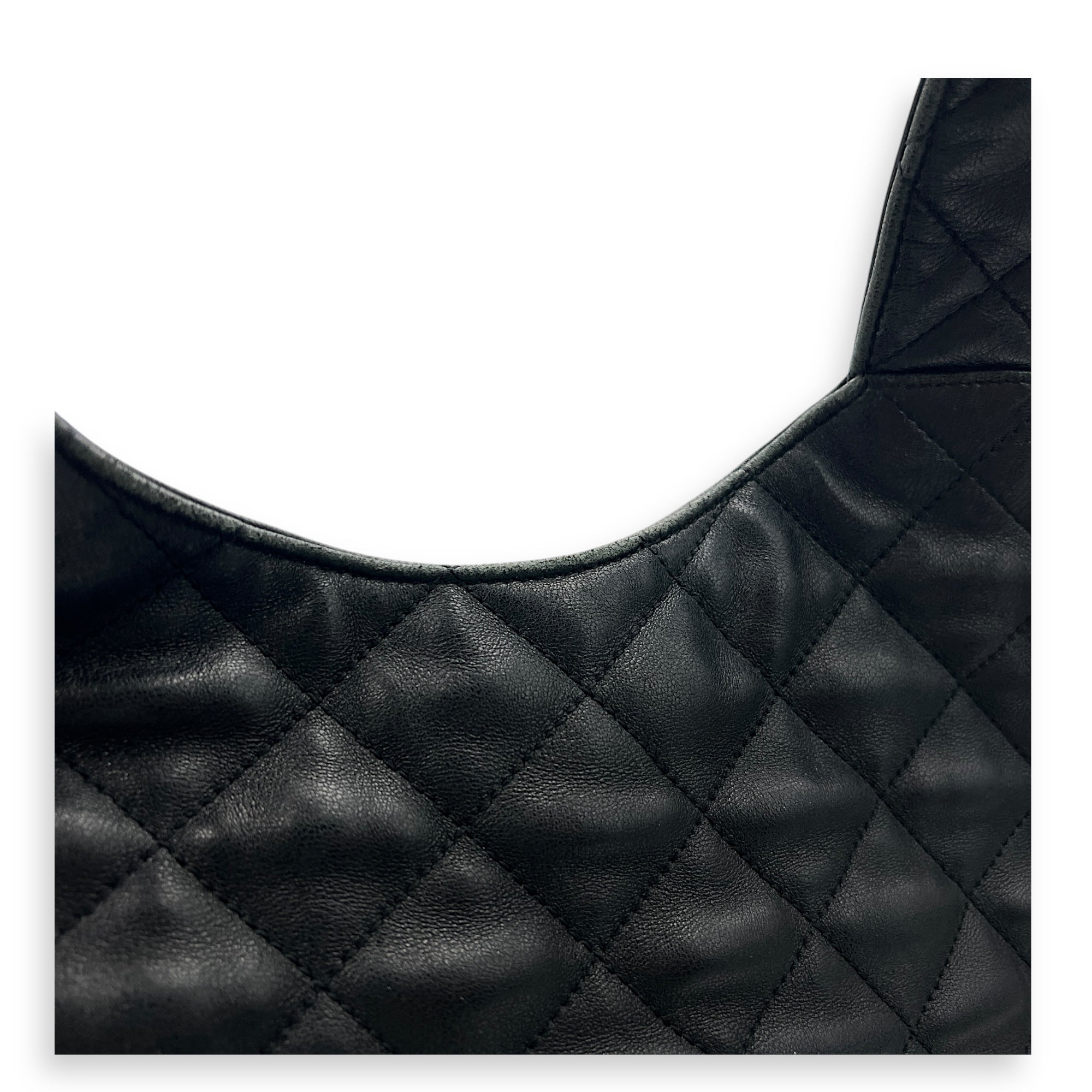 ICare Shoulder Bag Black in Lambskin, Gold hardware