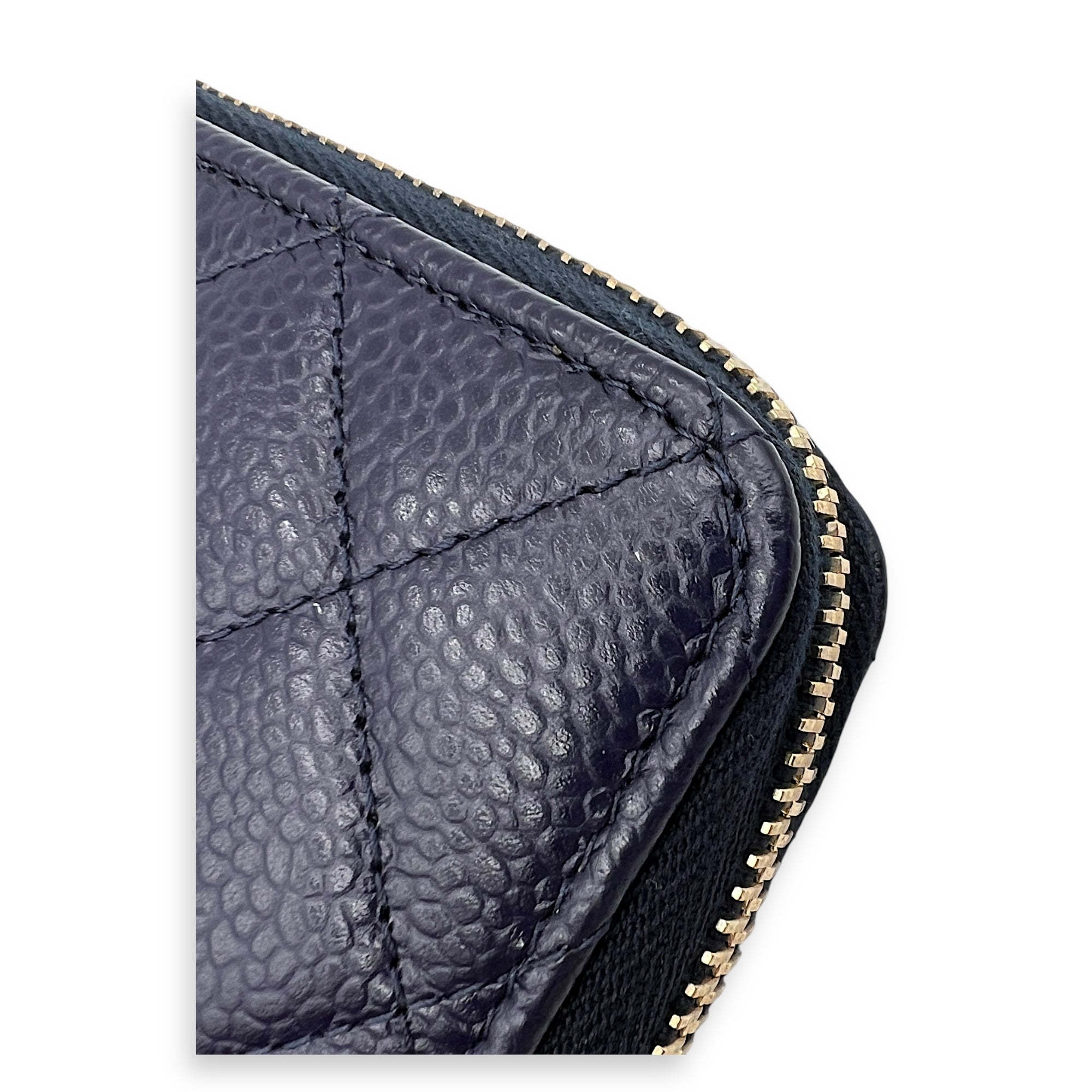 CC Wallet Blue in Caviar Leather, Gold hardware