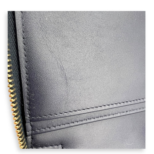 CC Wallet Blue in Caviar Leather, Gold hardware