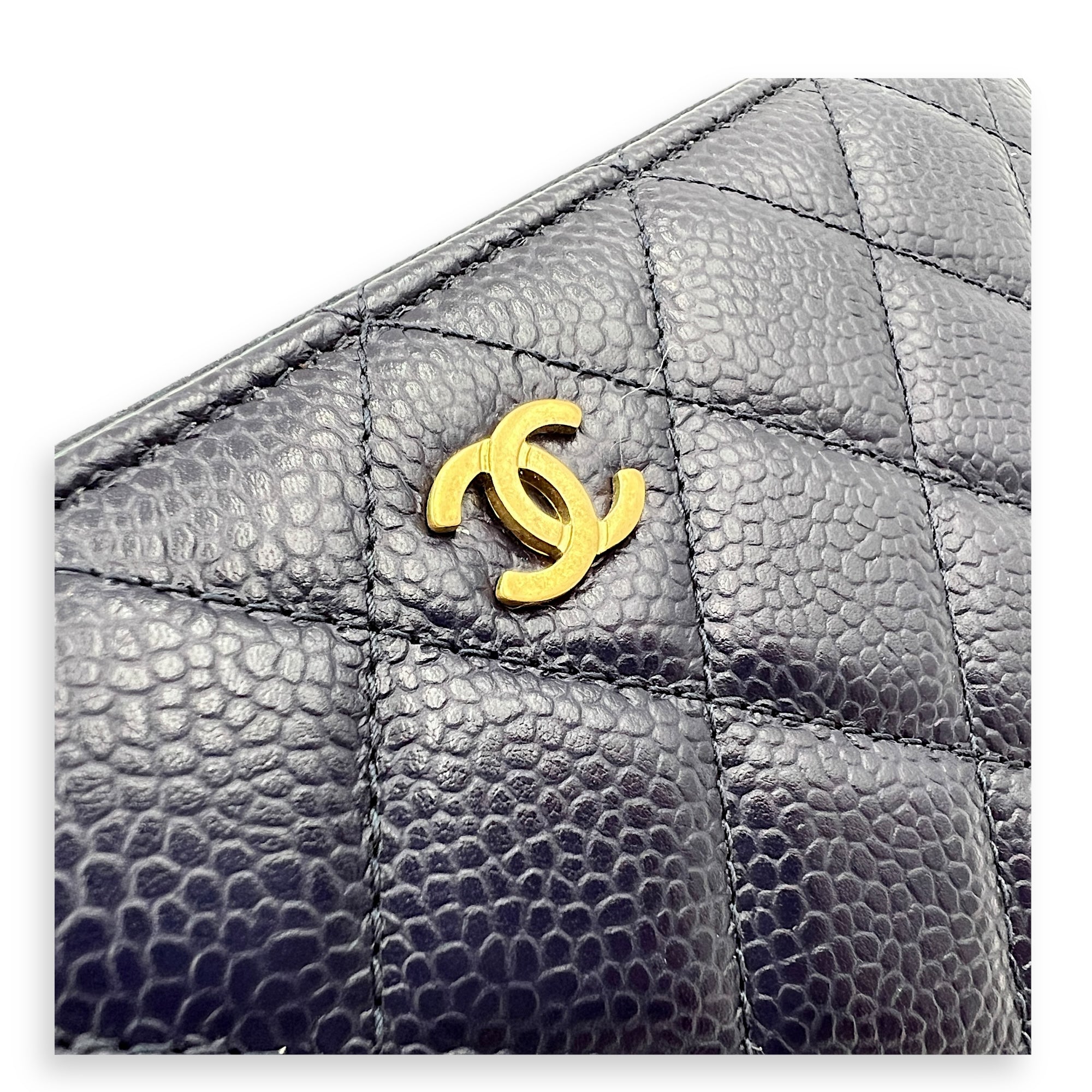 CC Wallet Blue in Caviar Leather, Gold hardware