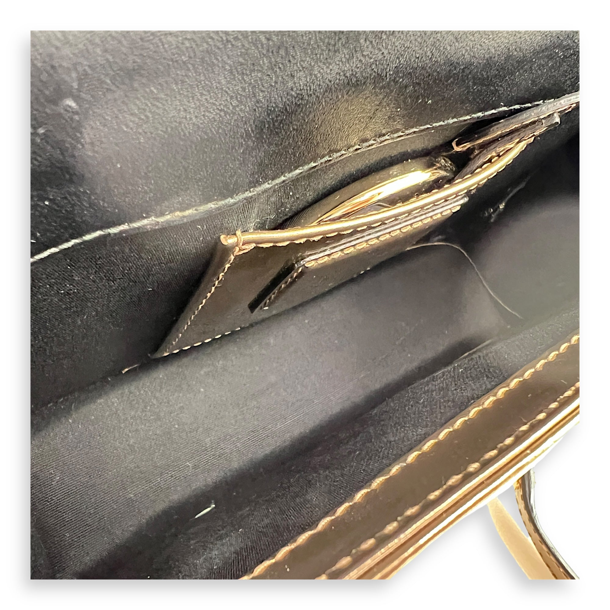 Serpenti Forever Shoulder Bag Gold in Patent Leather, Gold hardware