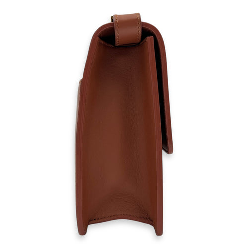 30 Montaigne Avenue Shoulder Bag Medium Brown in Calfskin, Gold hardware