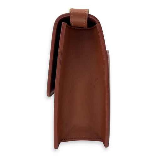 30 Montaigne Avenue Shoulder Bag Medium Brown in Calfskin, Gold hardware