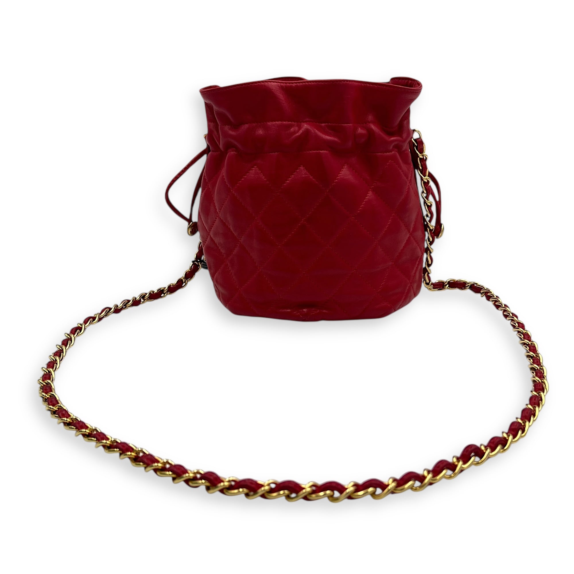 Quilted Drawstring Vintage Crossbody Bag Red in Lambskin, Gold hardware