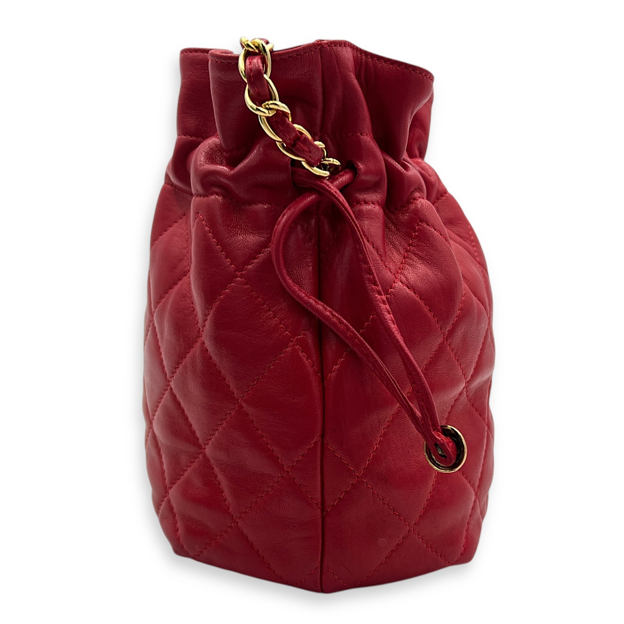 Quilted Drawstring Vintage Crossbody Bag Red in Lambskin, Gold hardware