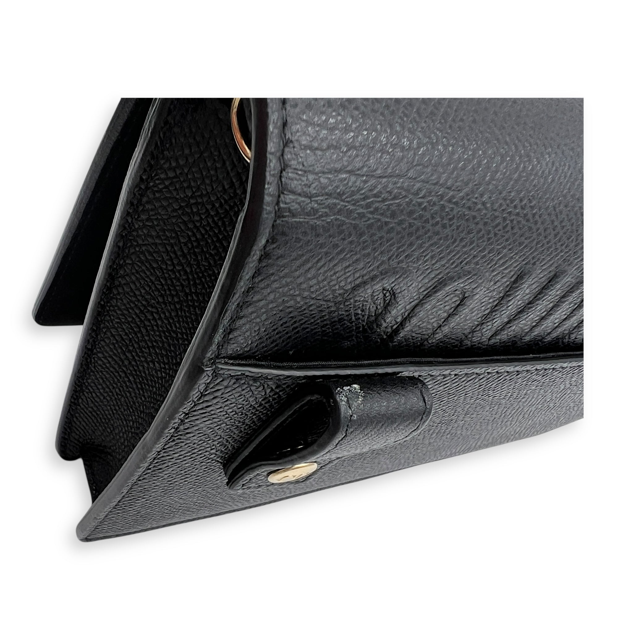 30 Montaigne Wallet On Chain Black in Calfskin, Gold hardware