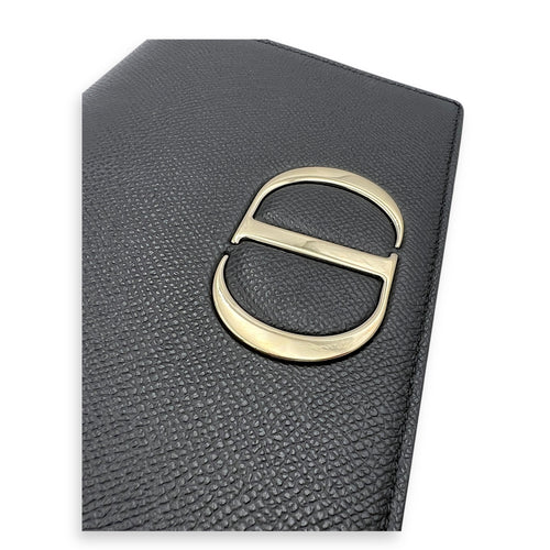 30 Montaigne Wallet On Chain Black in Calfskin, Gold hardware