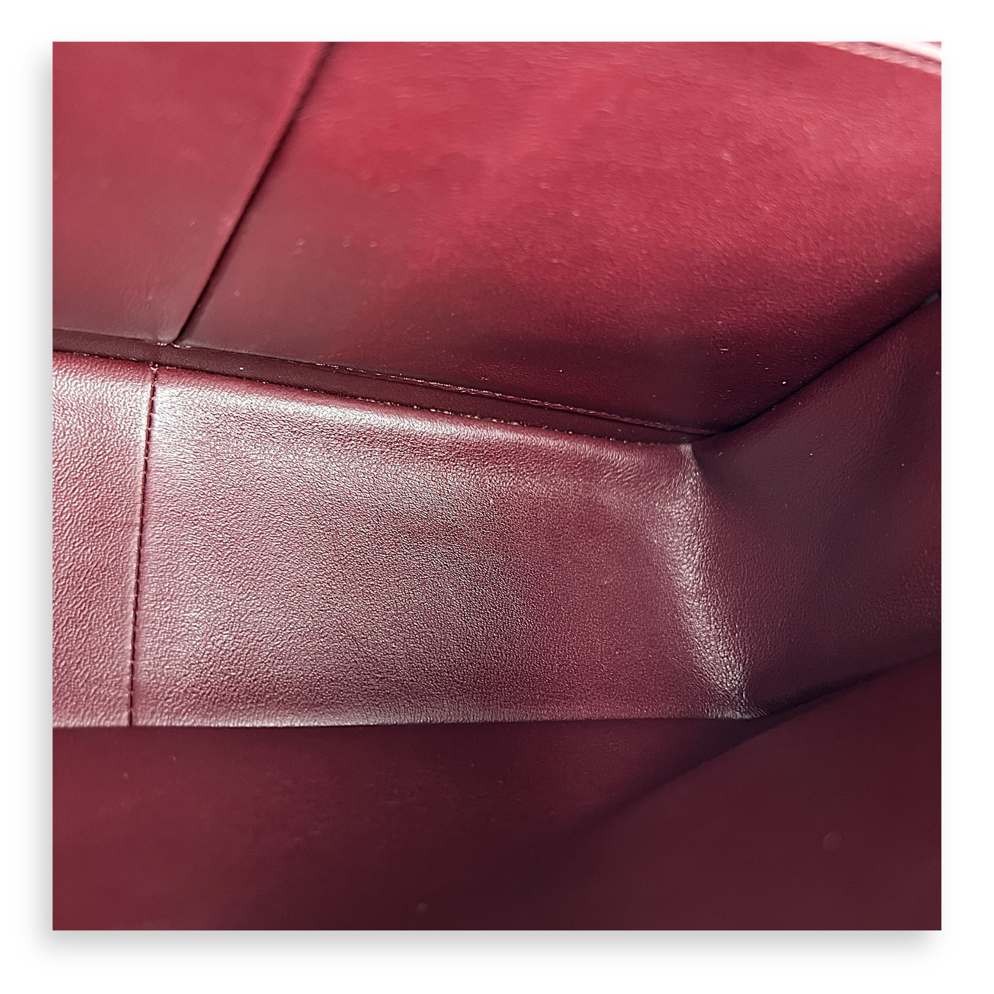 Classic Double Flap Jumbo Black Shoulder Bag in Caviar Leather, Silver hardware