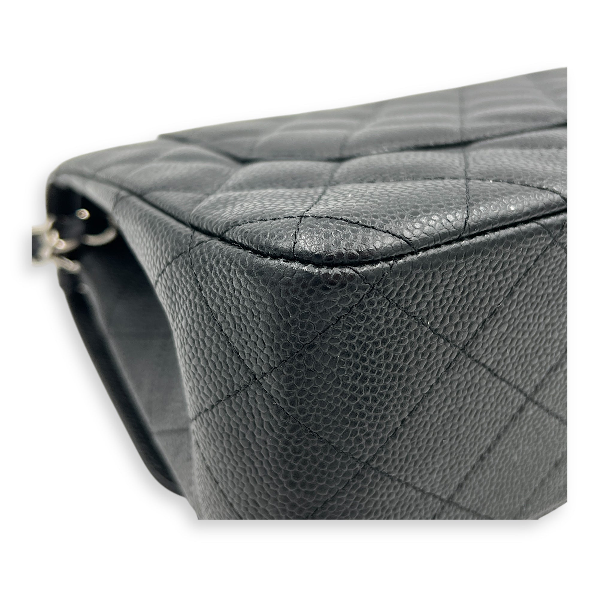 Classic Double Flap Jumbo Black Shoulder Bag in Caviar Leather, Silver hardware